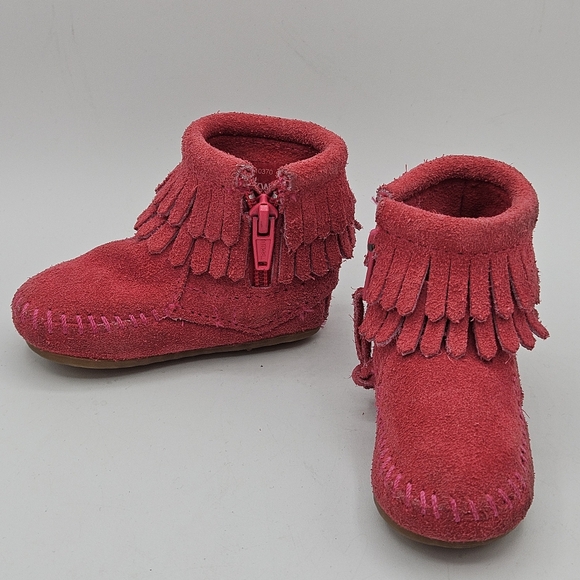 Minnetonka pink suede double Fringe baby booties size 2 - Picture 15 of 16